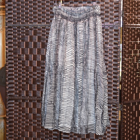 Chapter One Black White Full Skirt SZ 1X - Picture 5 of 5